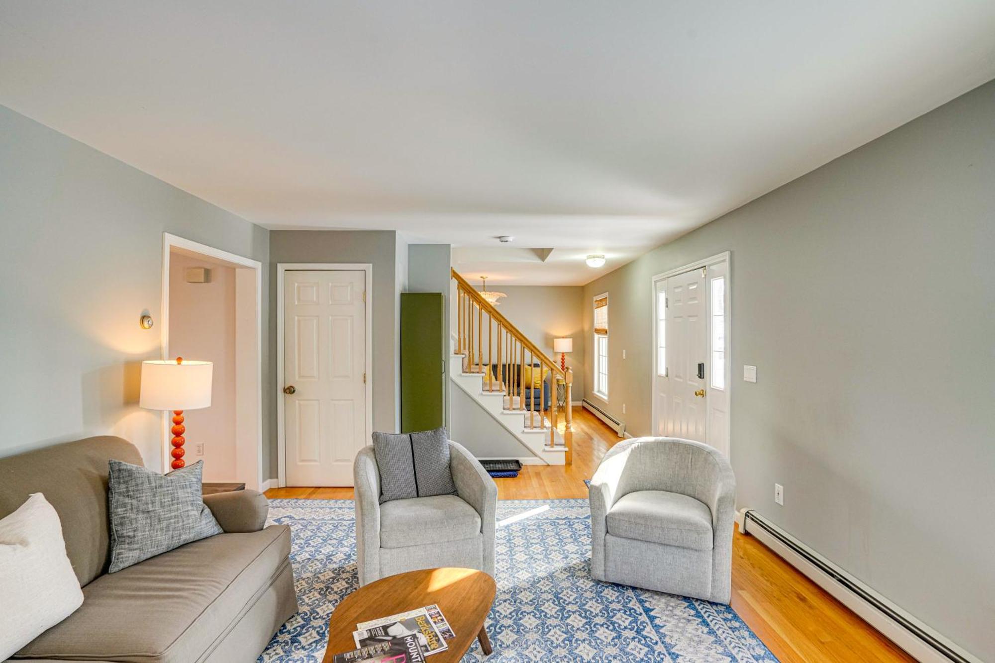 Private Guest House In Dtwn Lenox, Walk To Dining! Esterno foto